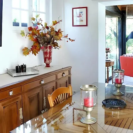 Charmante A Avec Piscine Privee Et Jardin