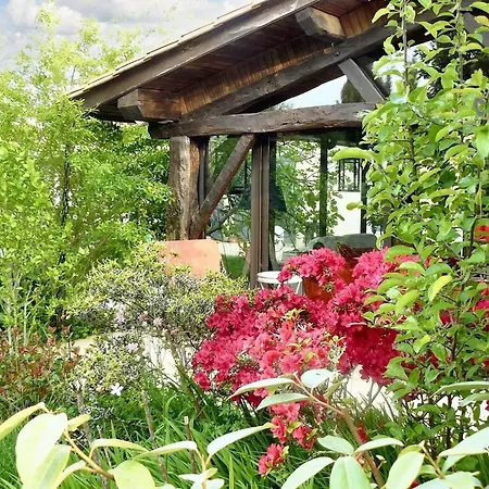 Charmante A Avec Piscine Privee Et Jardin