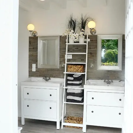 Villa Charmante à Avec Piscine Privée Et Jardin *