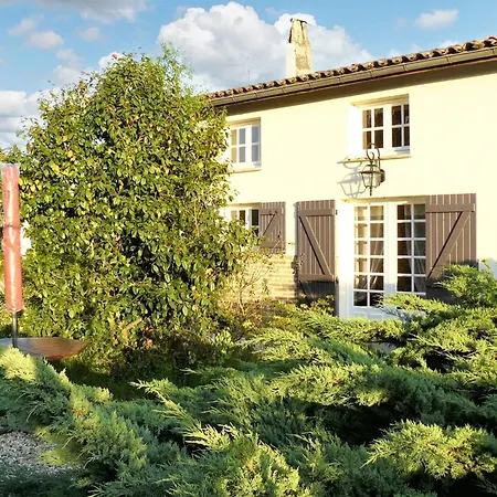 Villa Charmante A Avec Piscine Privee Et Jardin Arsac